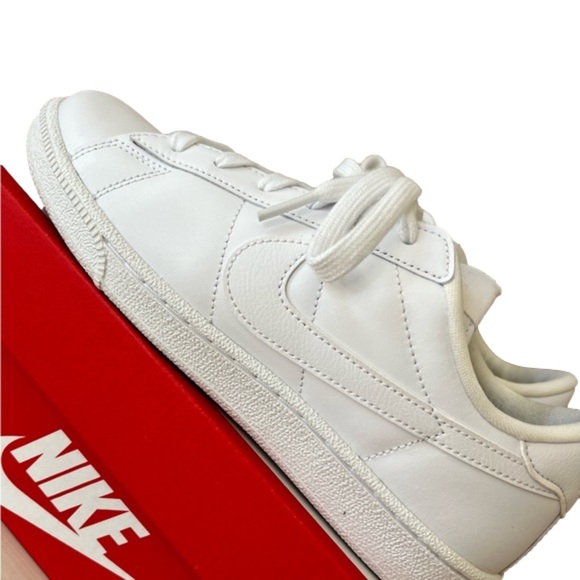 {Nike} White Canvas Classic Sneakers Size 7 NWOT - Picture 1 of 10